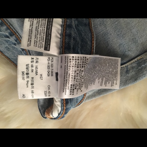 Levi shorts - Picture 3 of 3